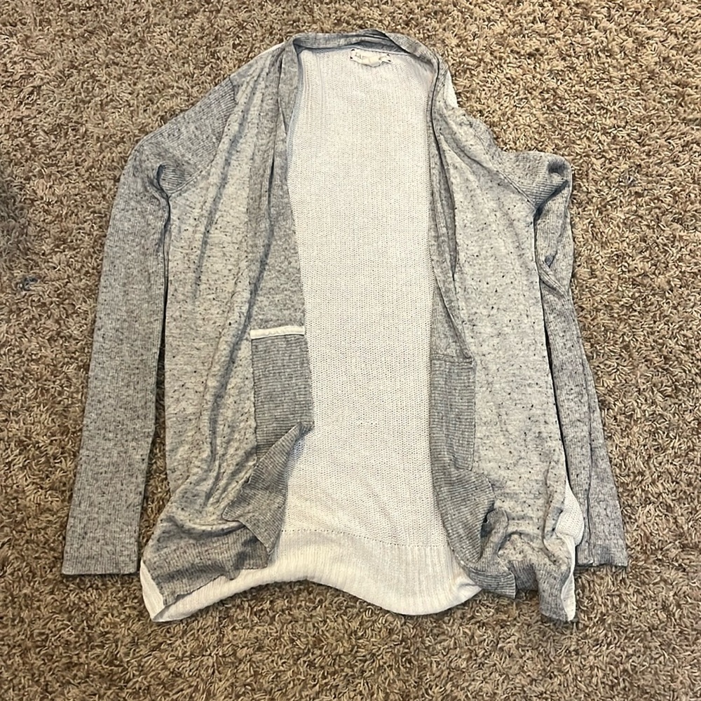 Label + thread Women’s Cardigan